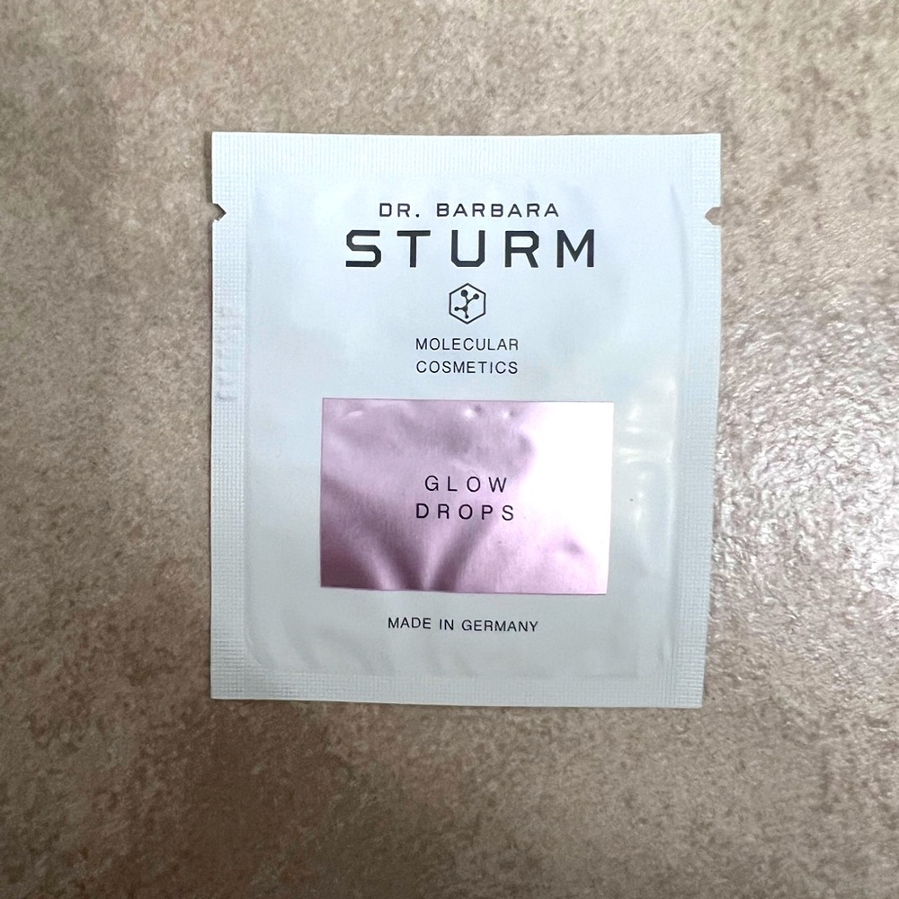 Dr Barbara Sturm glow drops sample packet 3 mL